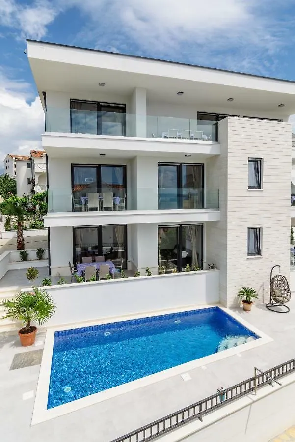 Apartments Villa Dalmatia Trogir