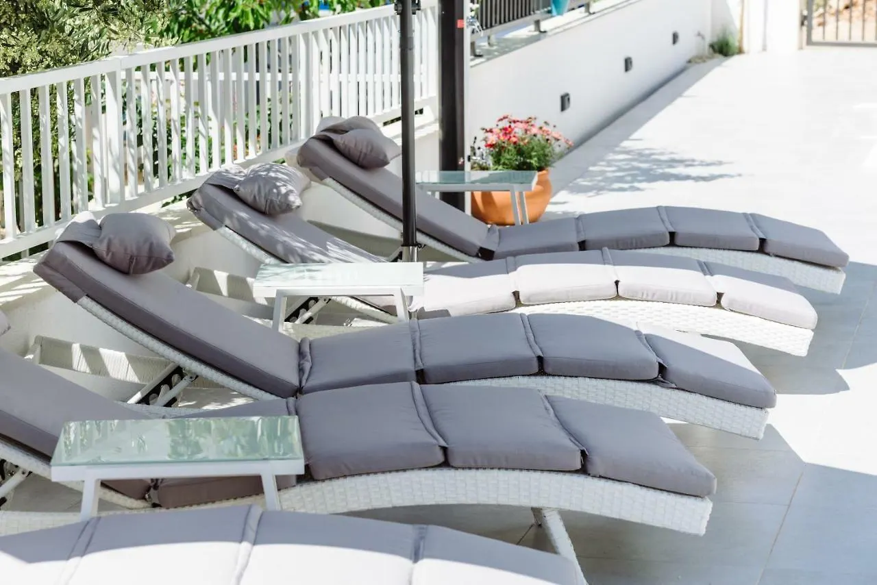 Apartments Villa Dalmatia Trogir Hırvatistan