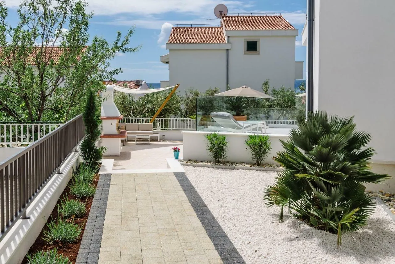 Apartments Villa Dalmatia Trogir