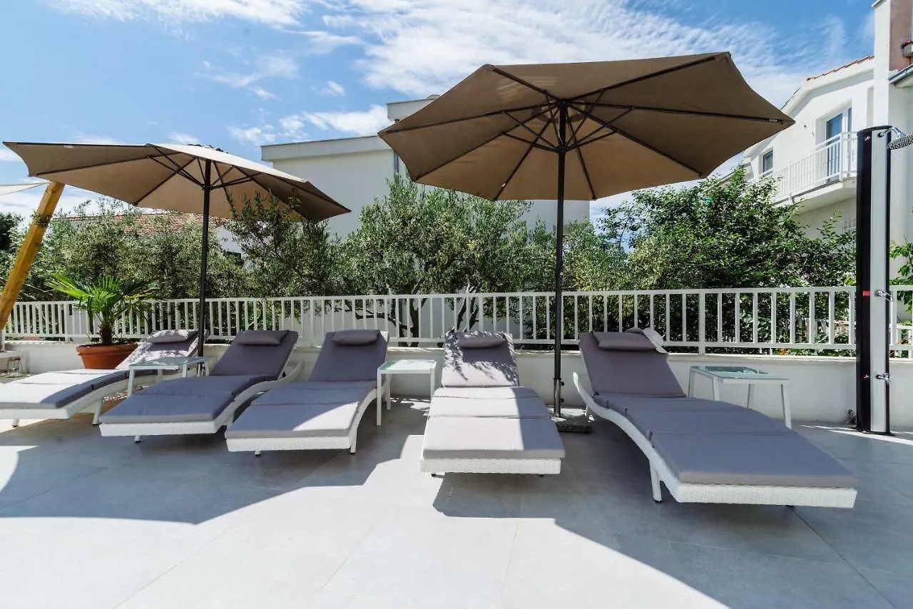 Apartments Villa Dalmatia Trogir Hırvatistan