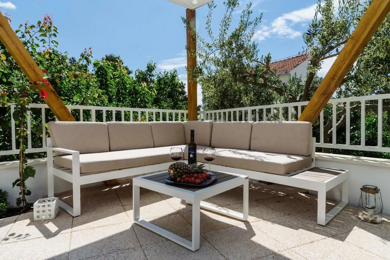 Apartments Villa Dalmatia Trogir