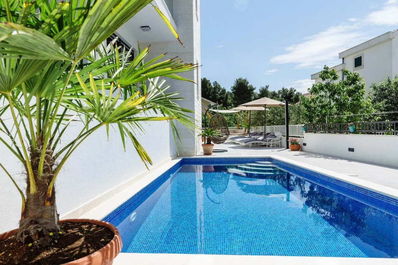 Apartments Villa Dalmatia Trogir