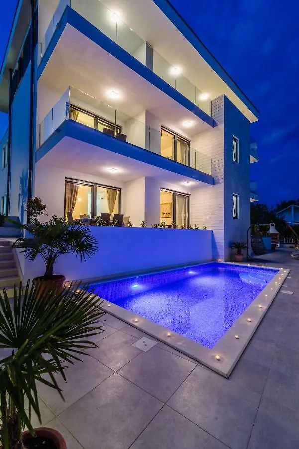 Apartments Villa Dalmatia Trogir Hırvatistan